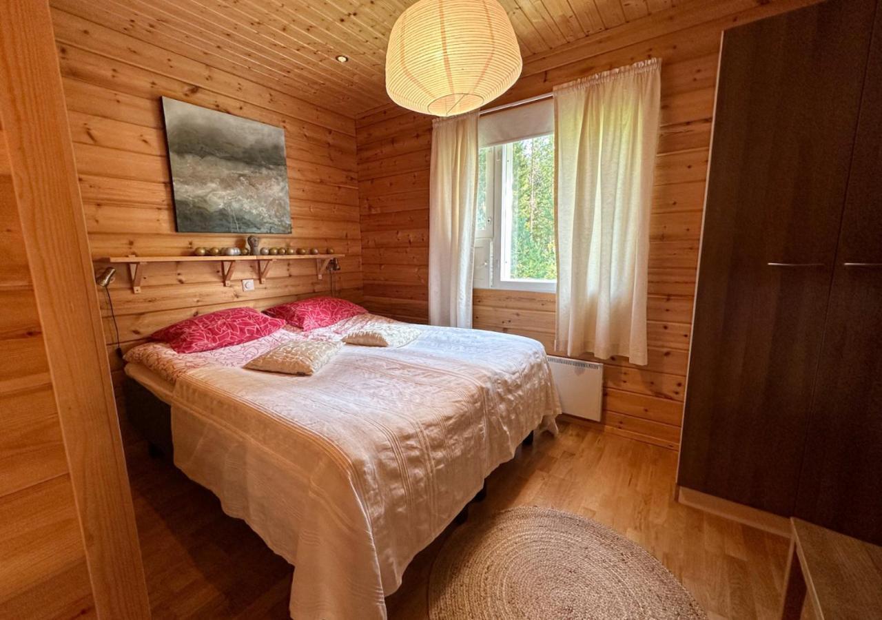 Napapiirin Jaervilomat Hotel Luukonniemi Ngoại thất bức ảnh